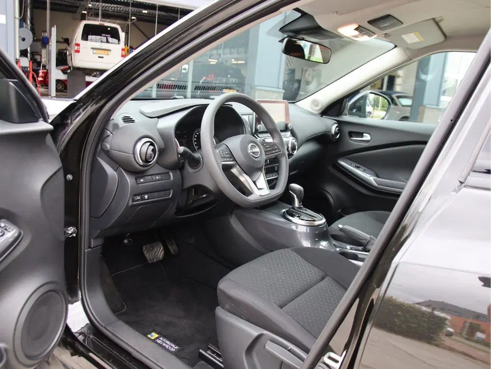 Nissan Juke 1.0 DIG-T N-Connecta Automaat uit 2024, foto 9