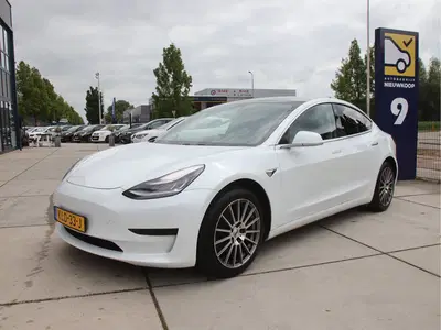 Tesla Model 3 60 kWh Performance look FULL LED uit 2020
