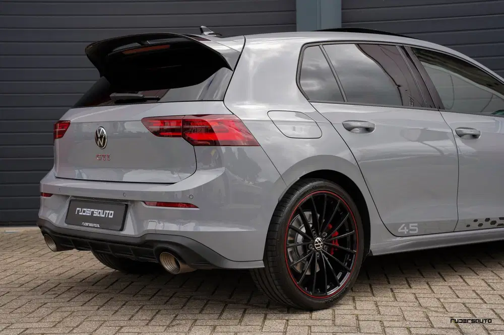 Volkswagen Golf 8 GTI Clubsport 45 Jahre uit 2022, foto 6