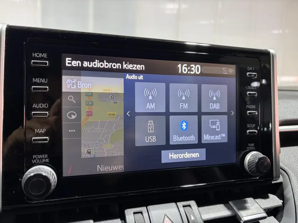 Toyota RAV 4 2.5 Plug-in Hybrid AWD Dynamic All Season uit 2022, foto 15