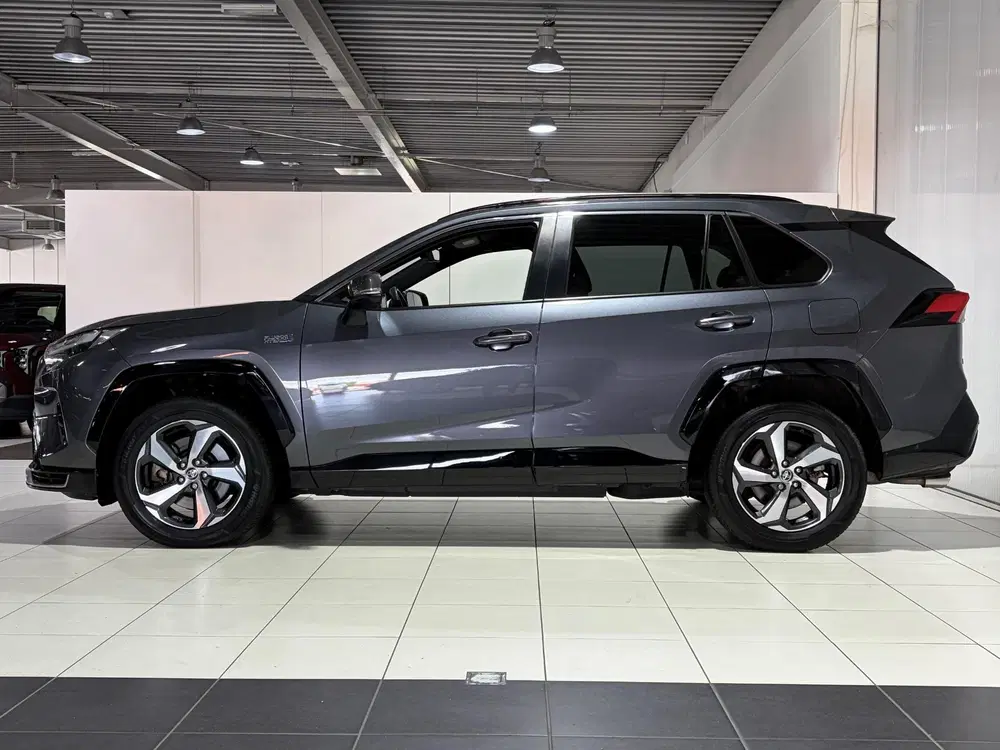 Toyota RAV 4 2.5 Plug-in Hybrid AWD Dynamic All Season uit 2022, foto 5