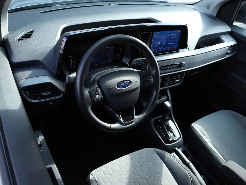 Ford Transit Courier 1.0 EcoBoost Limited Automaat *Navigati uit 2024, foto 13