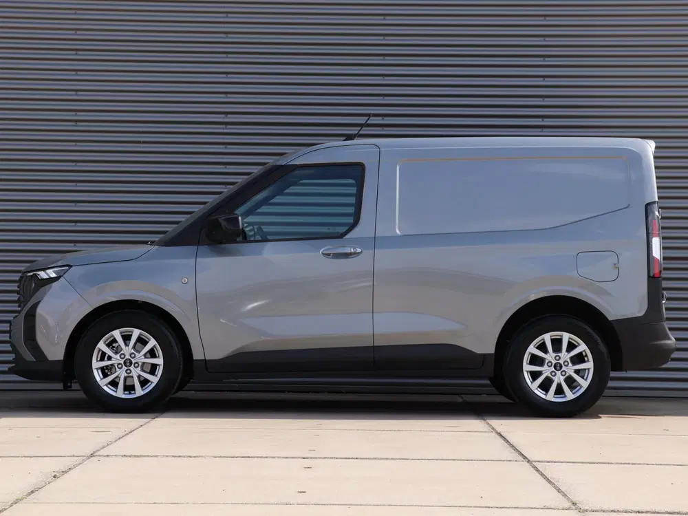 Ford Transit Courier 1.0 EcoBoost Limited Automaat *Navigati uit 2024, foto 4
