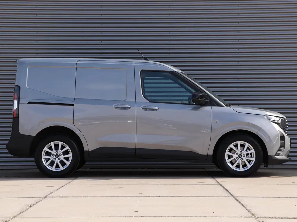 Ford Transit Courier 1.0 EcoBoost Limited Automaat *Navigati uit 2024, foto 6
