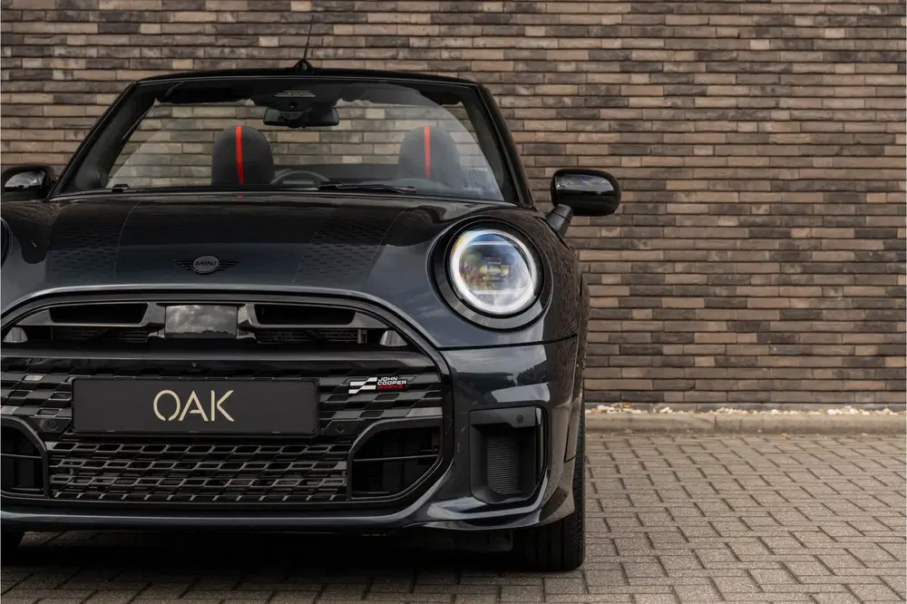 Mini Cabrio 2.0 Cooper C John Cooper Works XL uit 2025, foto 4