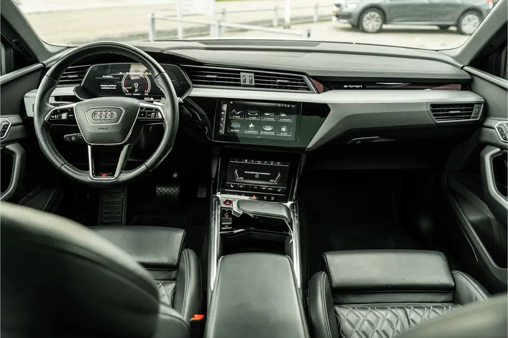 Audi e-tron S Quattro 95 kWh 503PK uit 2021, foto 2