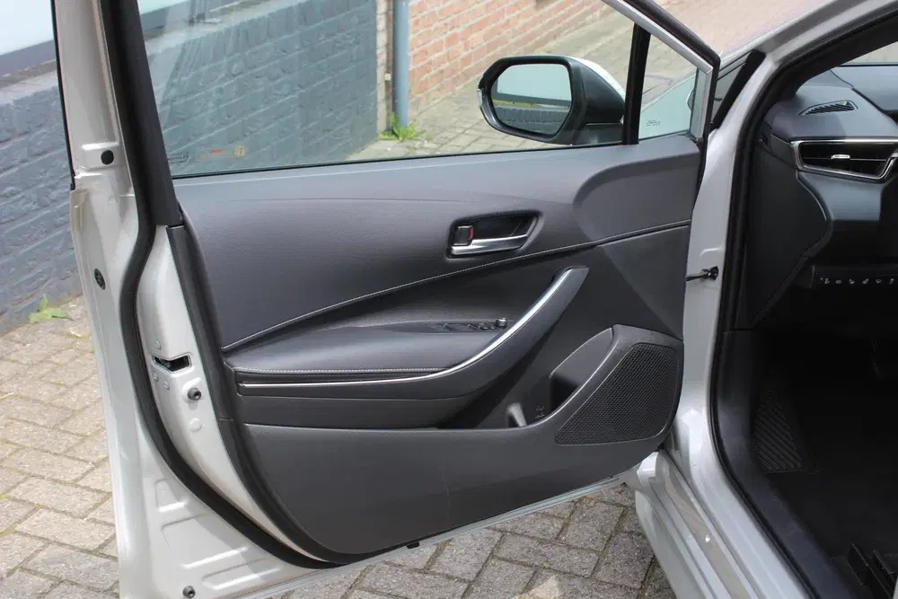 Suzuki Swace 1.8 Hybrid Style Bliss uit 2021, foto 7