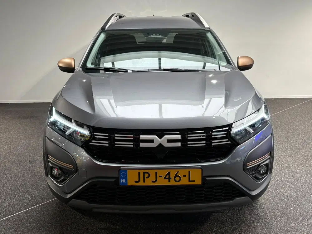 Dacia Jogger 1.6 Hybrid 140 Extreme 7p. uit 2025, foto 15