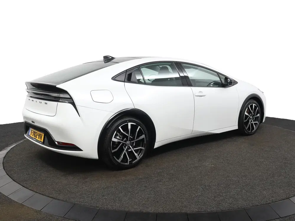 Toyota Prius 2.0 Plug-in Hybrid 220 Executive uit 2023, foto 2