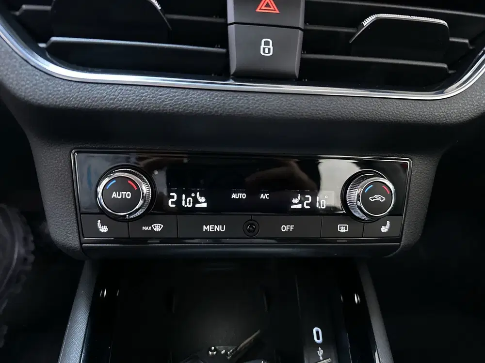 Skoda Scala 1.0 TSI 116pk DSG Business Edition Stoelve uit 2020, foto 13