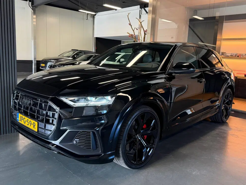 Audi Q8 55 TFSI e quattro Luchtvering B&O Headup d uit 2021, foto 9