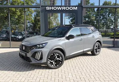 Peugeot 2008 1.2 Hybrid 136 GT PANO KEYLESS 360 uit 2024