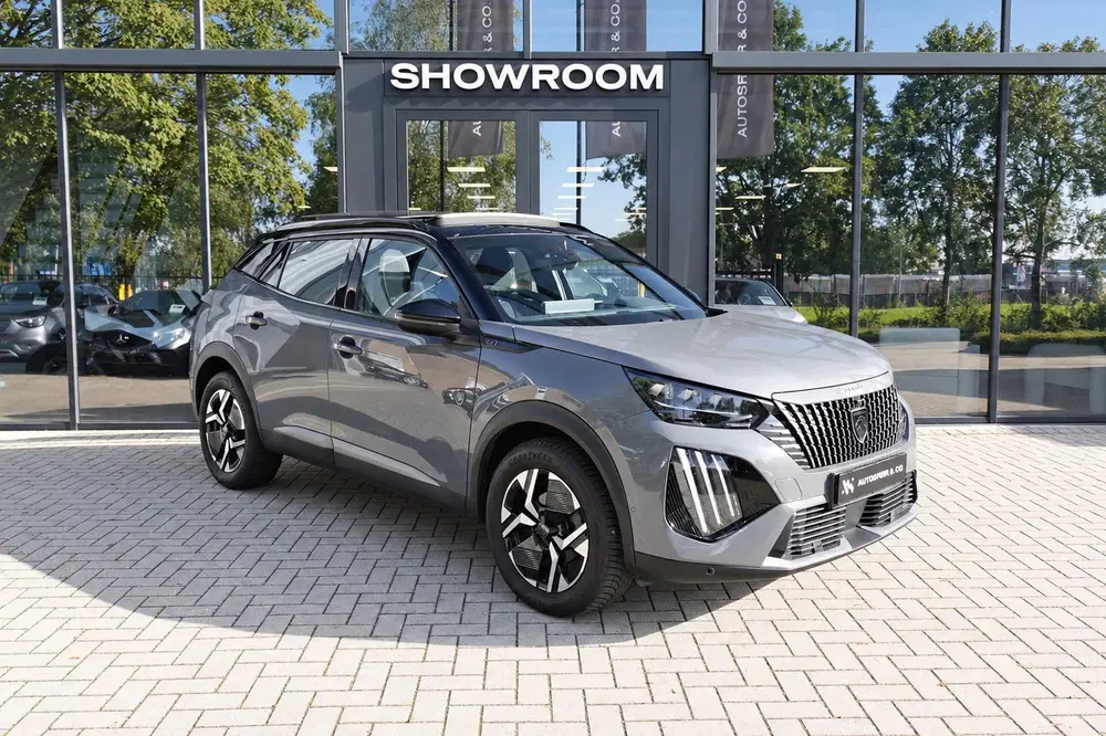 Peugeot 2008 1.2 Hybrid 136 GT PANO KEYLESS 360 uit 2024, foto 15