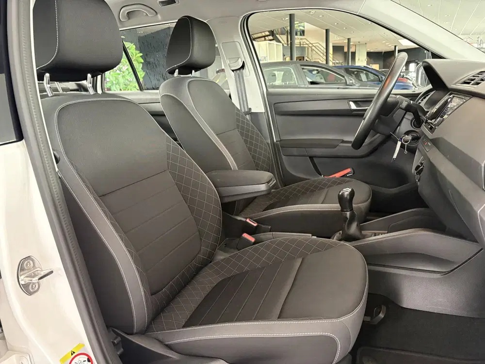 Skoda Fabia 1.0 TSI Ambition Airco uit 2022, foto 15