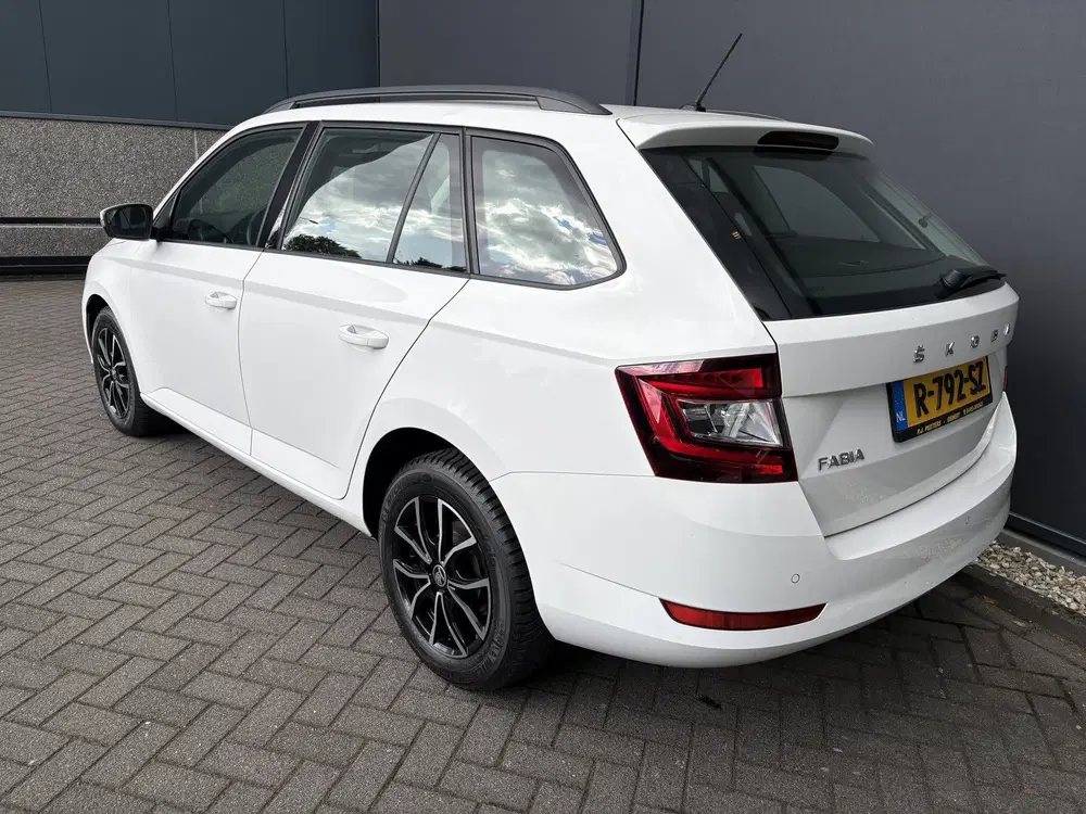 Skoda Fabia 1.0 TSI Ambition Airco uit 2022, foto 5