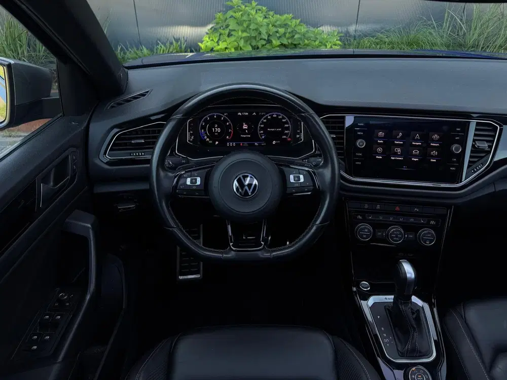 Volkswagen T-Roc 2.0 TSI R 4Motion PANO uit 2021, foto 11