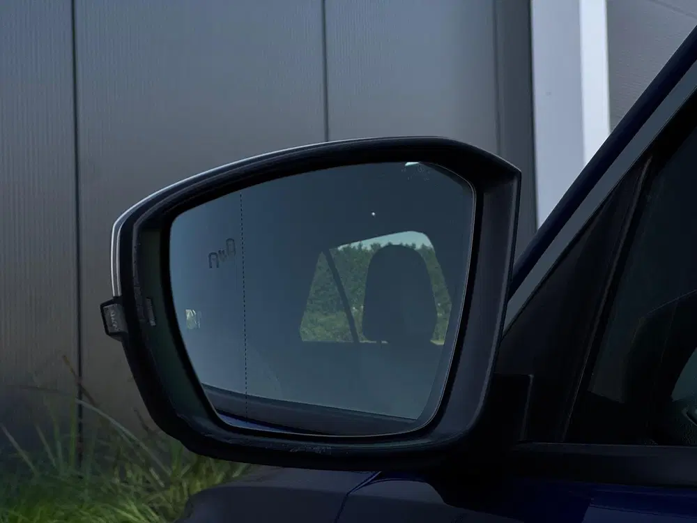 Volkswagen T-Roc 2.0 TSI R 4Motion PANO uit 2021, foto 8