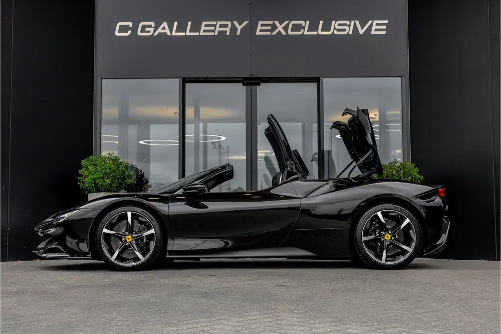 Ferrari SF90 Spider 4.0 V8 uit 2024, foto 5