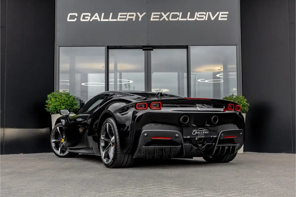 Ferrari SF90 Spider 4.0 V8 uit 2024, foto 7