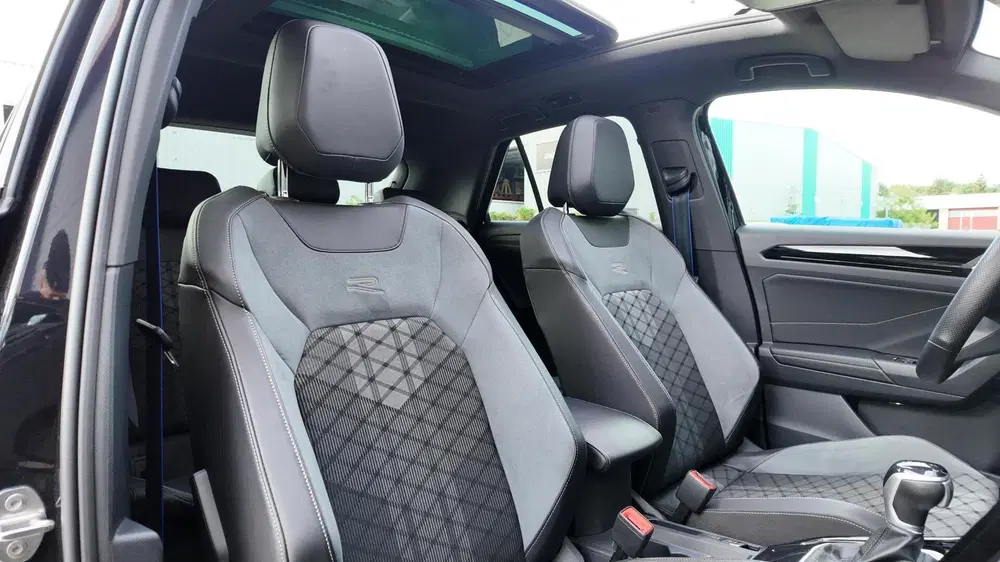 Volkswagen T-Roc 1.5 TSI R-Line 3x R-Line uit 2022, foto 6
