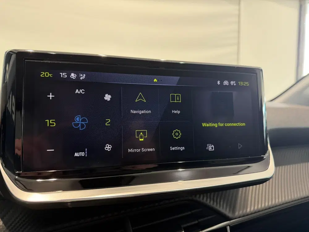 Peugeot 208 1.2 Hybrid 110 e-DCS6 Allure uit 2026, foto 13