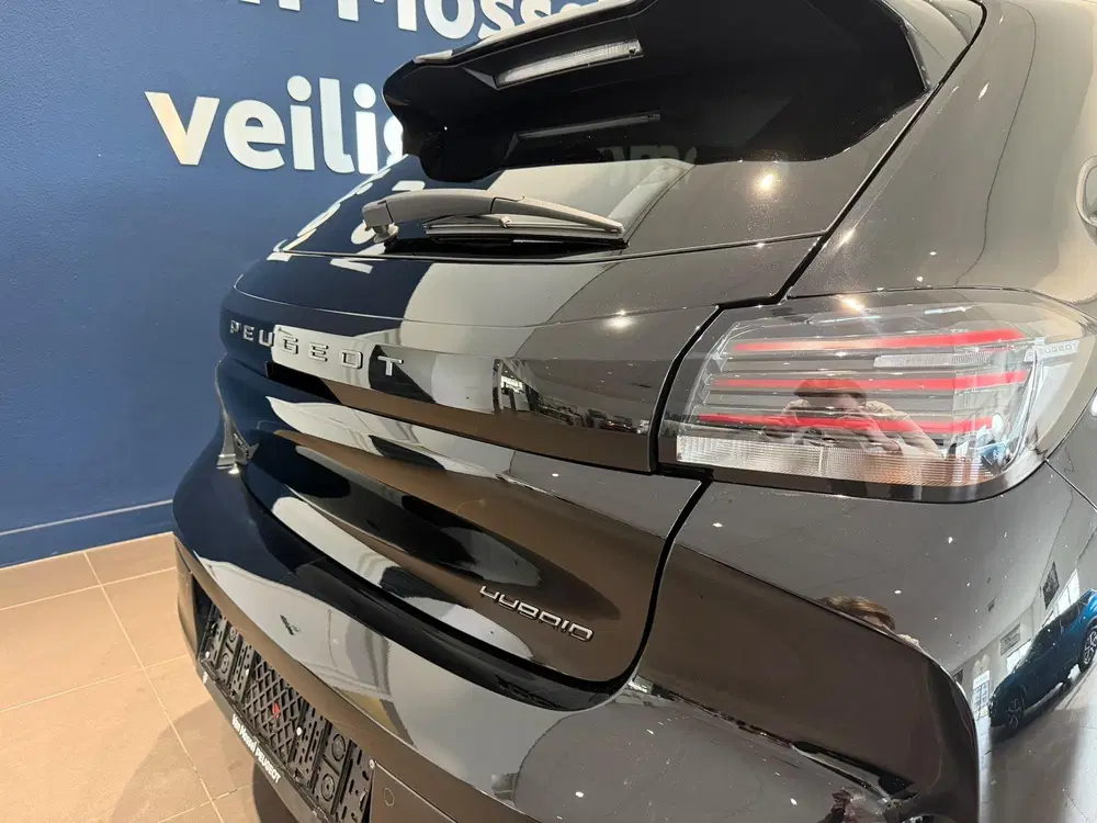 Peugeot 208 1.2 Hybrid 110 e-DCS6 Allure uit 2026, foto 14