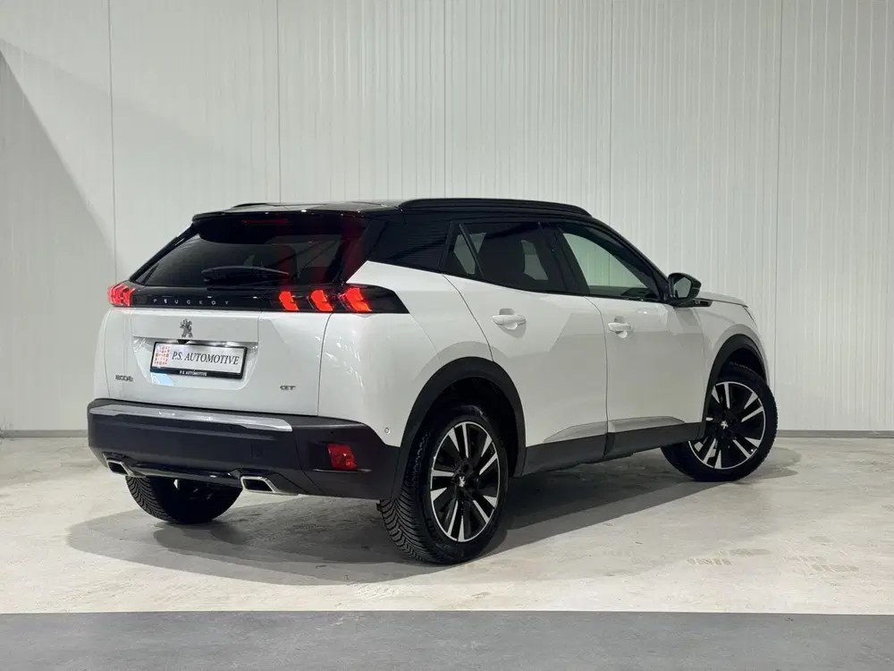 Peugeot 2008 1.2 Pure Tech GT Line uit 2020, foto 2