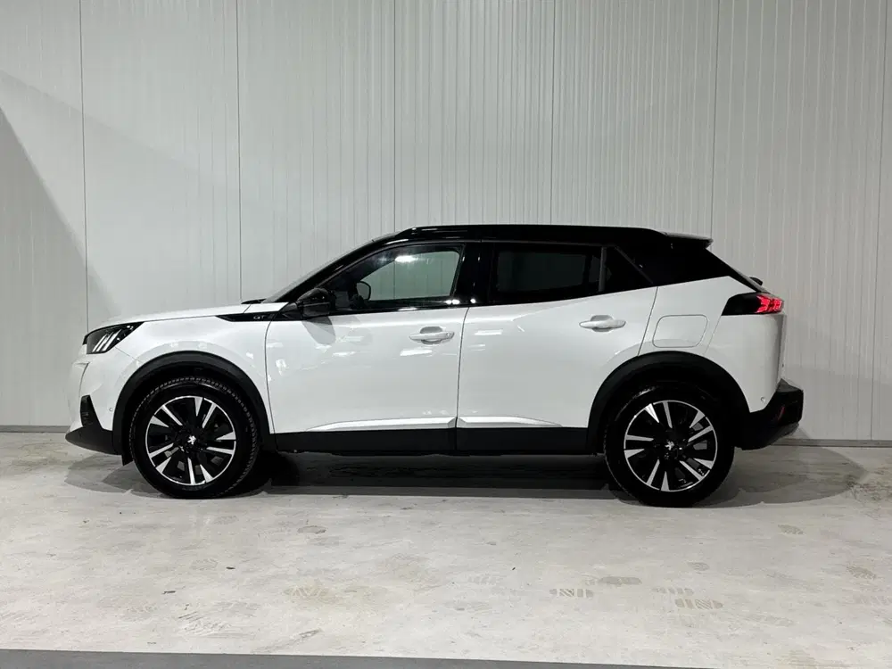 Peugeot 2008 1.2 Pure Tech GT Line uit 2020, foto 5