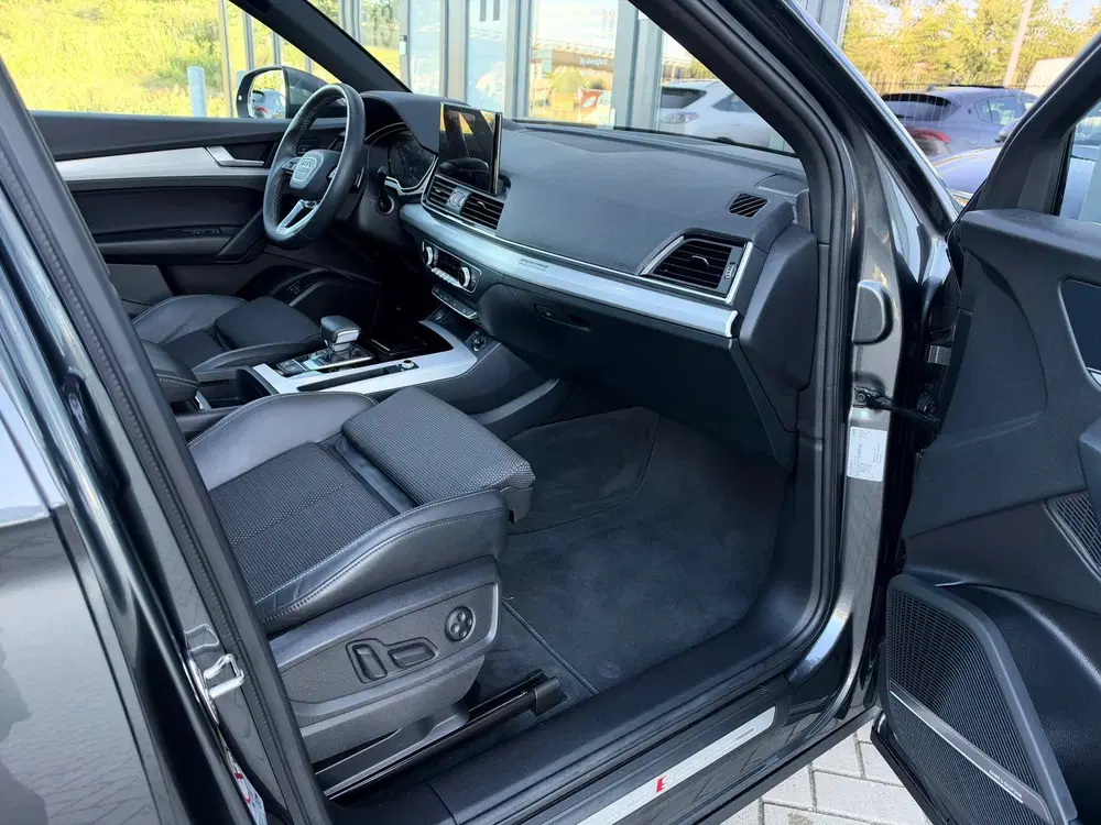 Audi Q5 50 TFSI e 3x S-LineCompetition uit 2024, foto 11