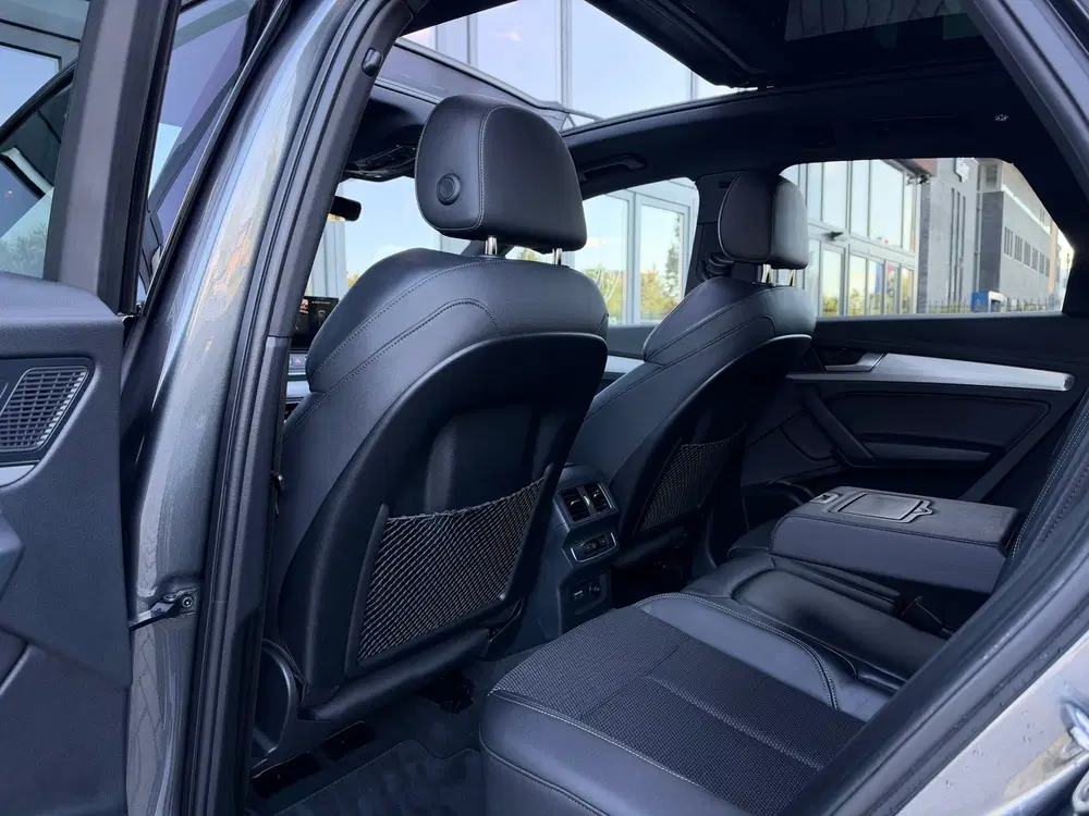 Audi Q5 50 TFSI e 3x S-LineCompetition uit 2024, foto 12