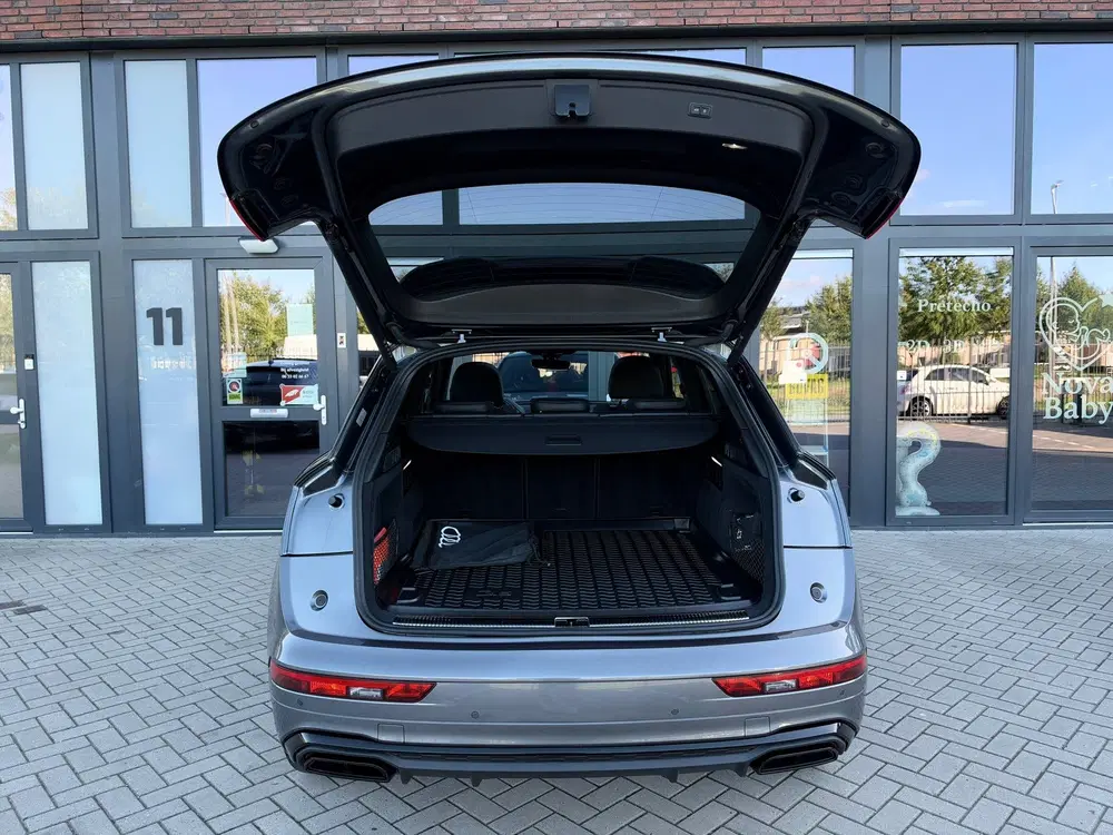 Audi Q5 50 TFSI e 3x S-LineCompetition uit 2024, foto 5