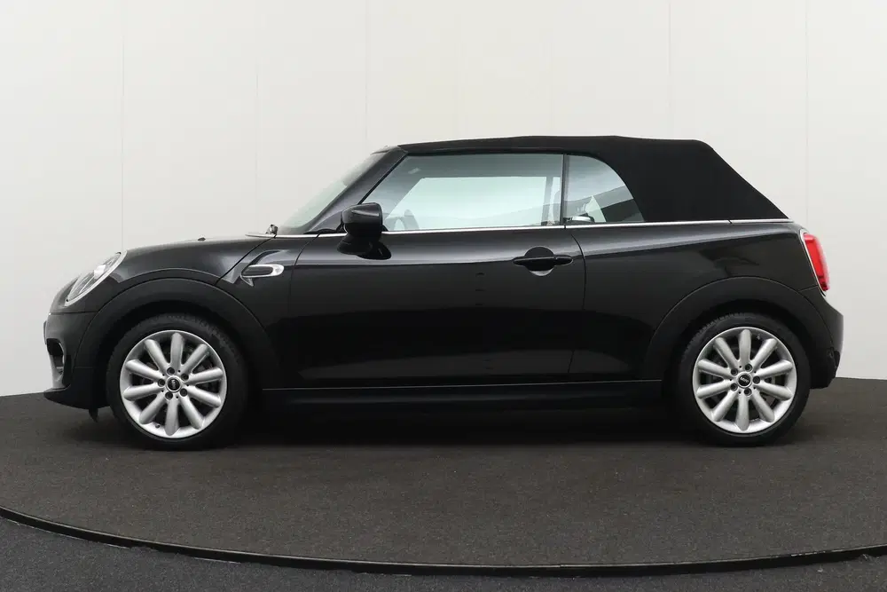 Mini Cabrio 1.5 136 PK Aut. Cooper Facelift Navi Clima uit 2021, foto 11