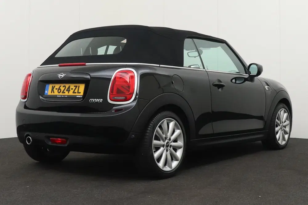 Mini Cabrio 1.5 136 PK Aut. Cooper Facelift Navi Clima uit 2021, foto 8