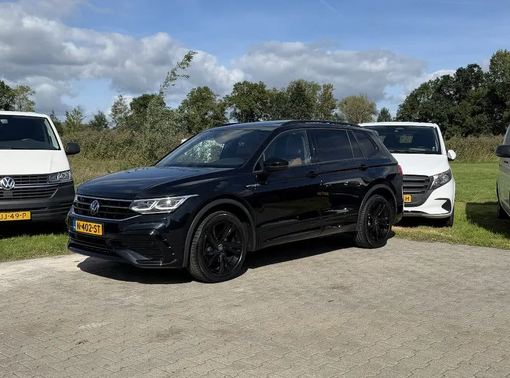 Volkswagen Tiguan Allspace 7P 3X R-line Pano Automaat IQ-Lig uit 2022, foto 3
