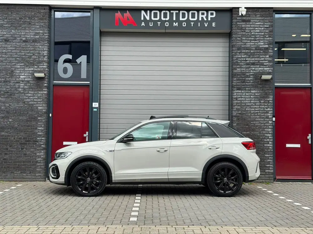 Volkswagen T-Roc 1.5 TSI 3xR-Line Pano uit 2023, foto 10