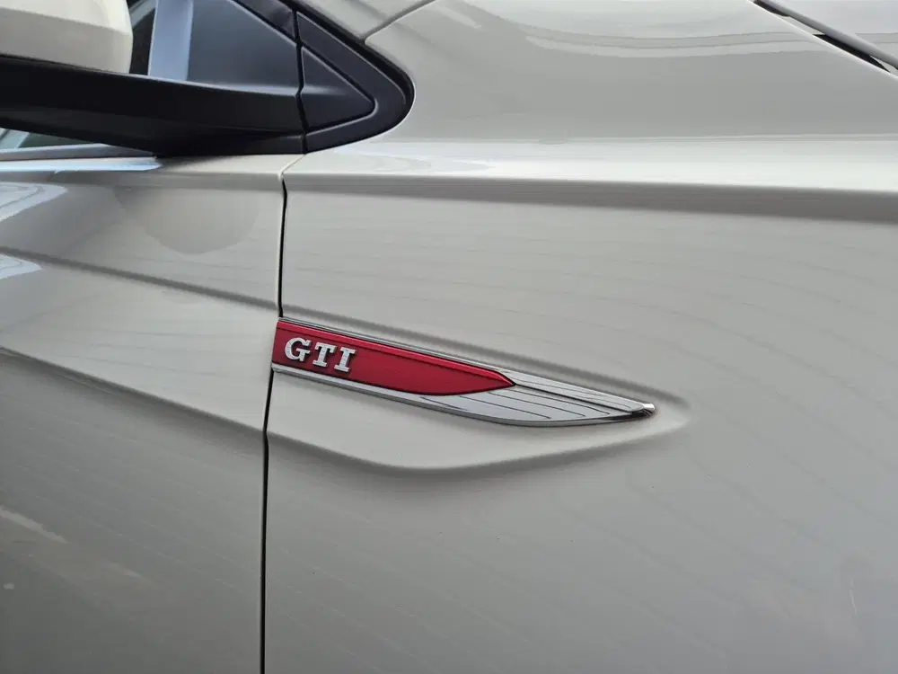 Volkswagen Polo 2.0 TSI GTI 200PK uit 2019, foto 10