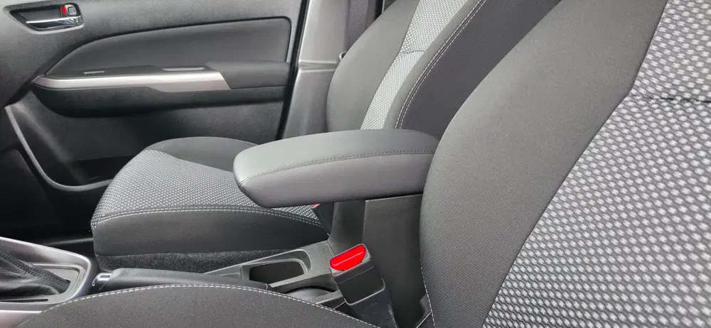 Suzuki Vitara 1.4 Boosterjet Style Smart Hybrid VEEL OPT uit 2023, foto 14