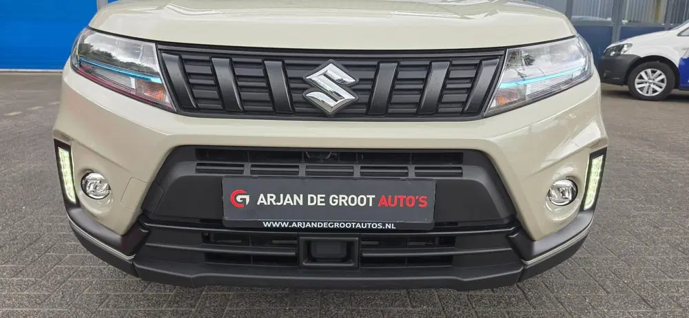 Suzuki Vitara 1.4 Boosterjet Style Smart Hybrid VEEL OPT uit 2023, foto 7