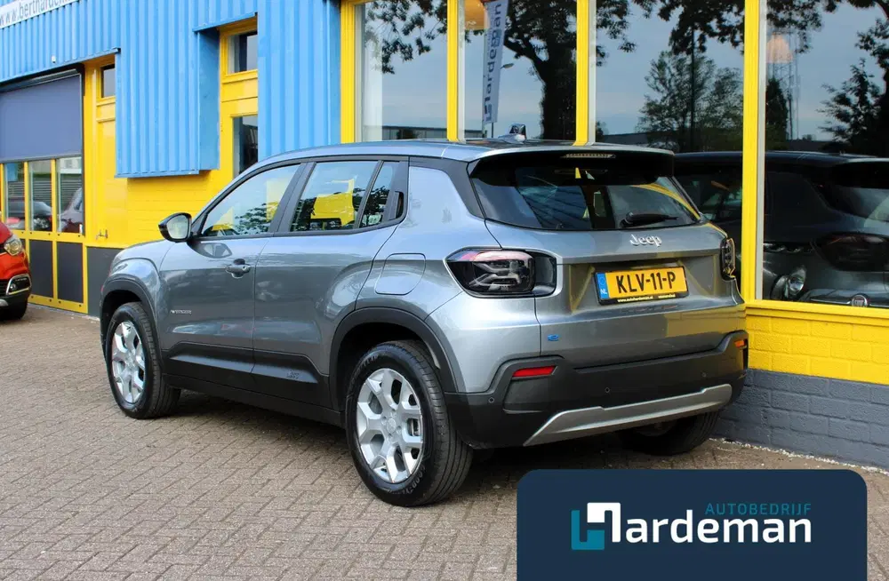Jeep Avenger Altitude 54 kWh Carplay Camera uit 2025, foto 6