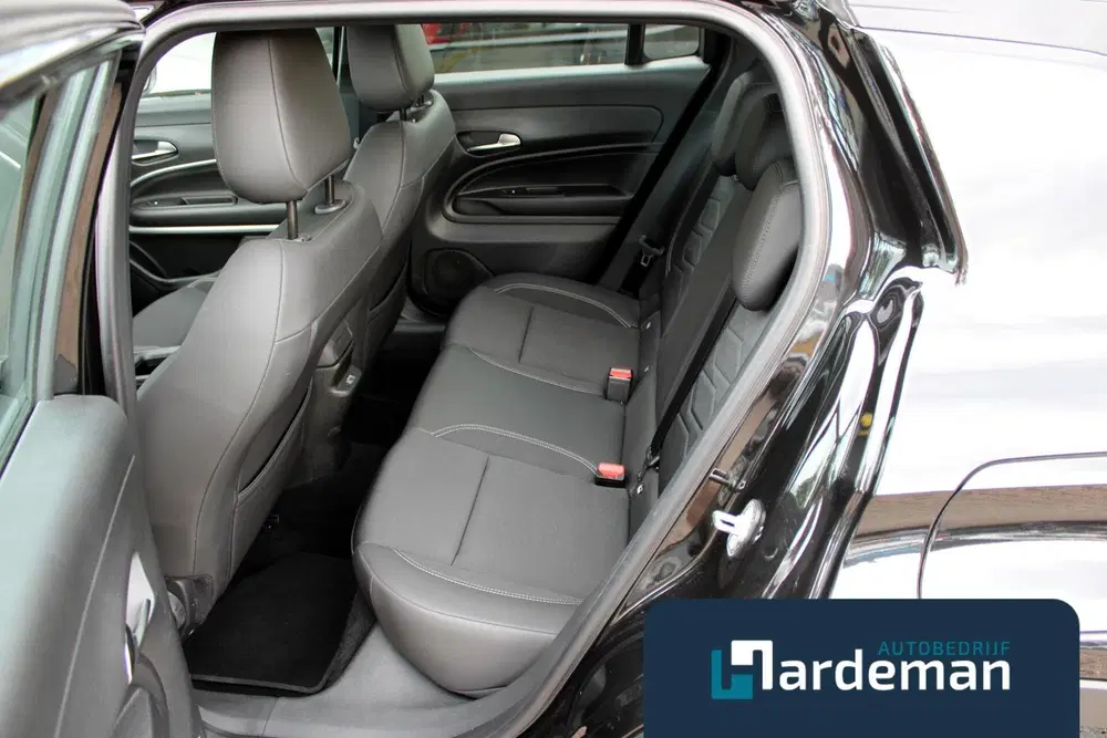 Jeep Avenger 1.2 Altitude JBL Navi Winterpack uit 2024, foto 8