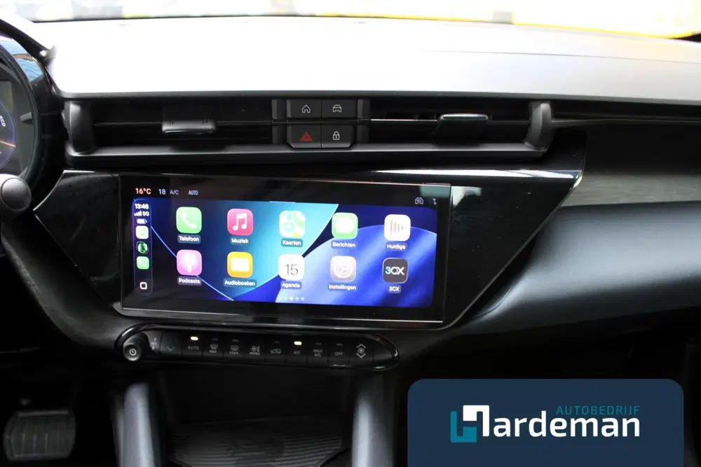 Alfa Romeo Junior Elettrica 54 kWh Carplay Clima uit 2025, foto 12