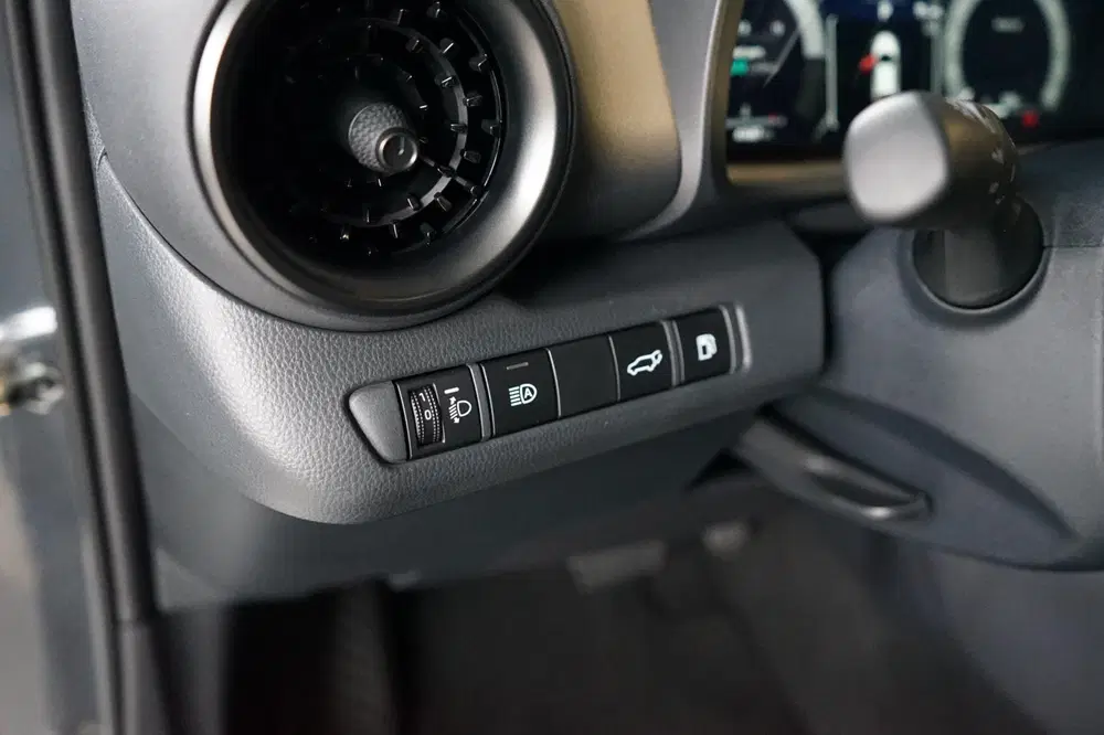 Toyota C-HR 2.0 Hybrid 200 Dynamic PANORAMADAK uit 2024, foto 12