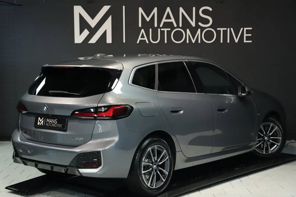 BMW 2-serie Active Tourer 223i xDrive M Sport uit 2023, foto 2