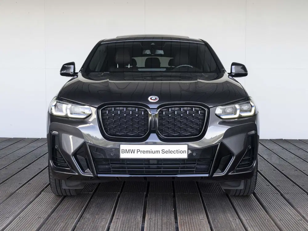 BMW X4 xDrive20i uit 2022, foto 6