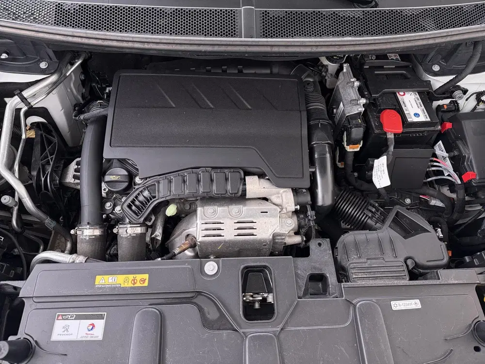 Peugeot 3008 1.2 PureTech Allure Pack Business Trekhaak uit 2019, foto 12