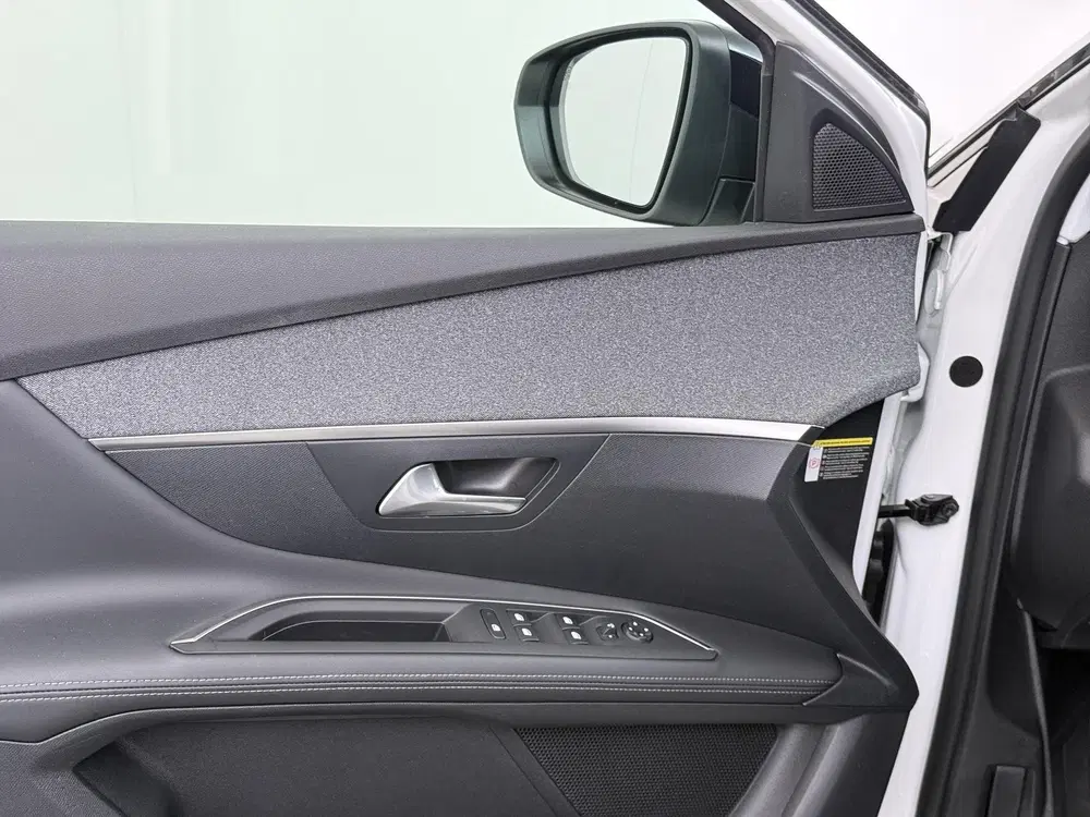 Peugeot 3008 1.2 PureTech Allure Pack Business Trekhaak uit 2019, foto 13