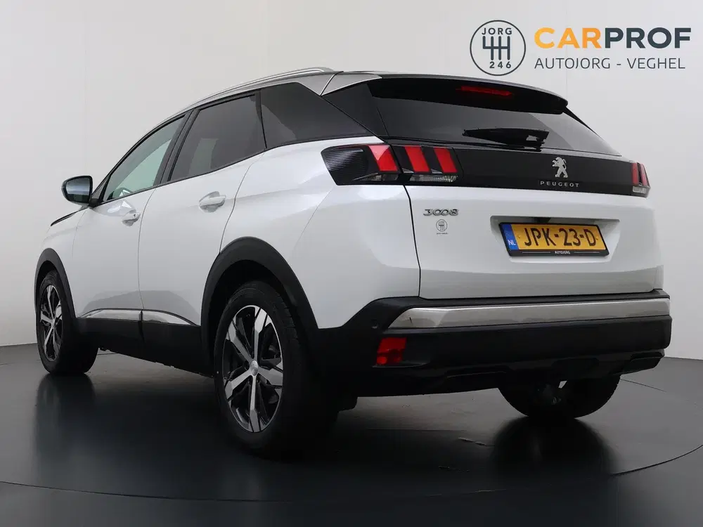 Peugeot 3008 1.2 PureTech Allure Pack Business Trekhaak uit 2019, foto 2
