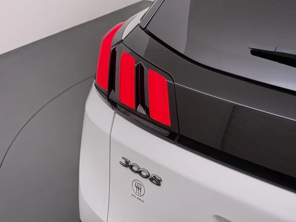 Peugeot 3008 1.2 PureTech Allure Pack Business Trekhaak uit 2019, foto 5