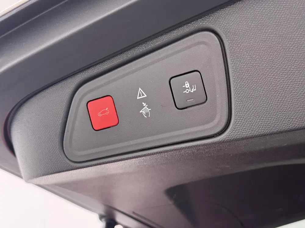 Peugeot 3008 1.2 PureTech Allure Pack Business Trekhaak uit 2019, foto 9