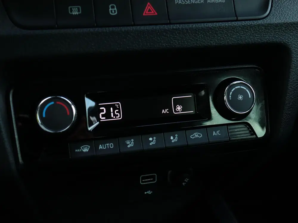 Skoda Fabia 1.0 TSI Clever uit 2019, foto 12